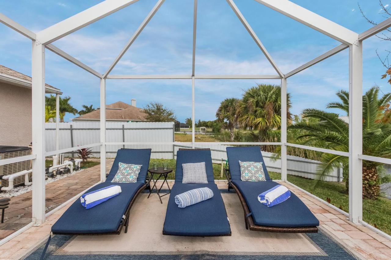 Villa Three Sisters - Roelens Vacations Cape Coral Bagian luar foto