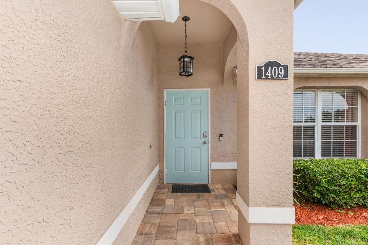 Villa Three Sisters - Roelens Vacations Cape Coral Bagian luar foto