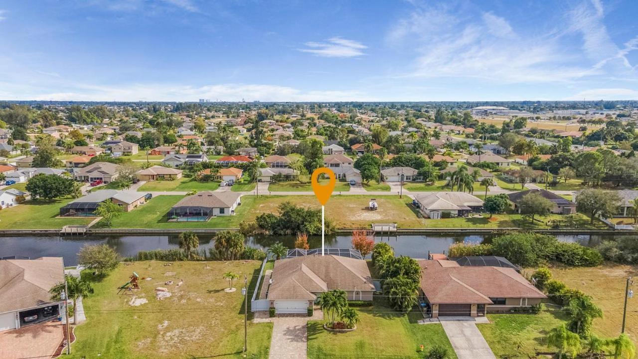 Villa Three Sisters - Roelens Vacations Cape Coral Bagian luar foto